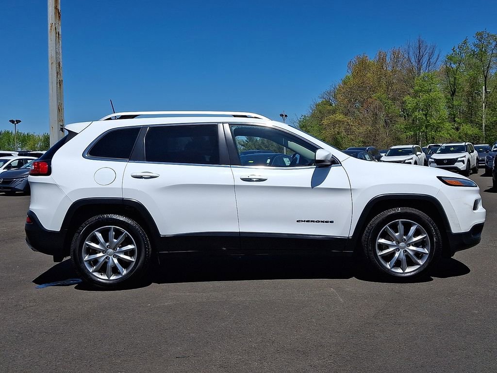 Used 2018 Jeep Cherokee Limited AWD/4WD image 7