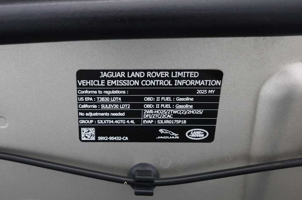 Used 2025 Land Rover Range Rover Long Wheelbase SE AWD/4WD image 97