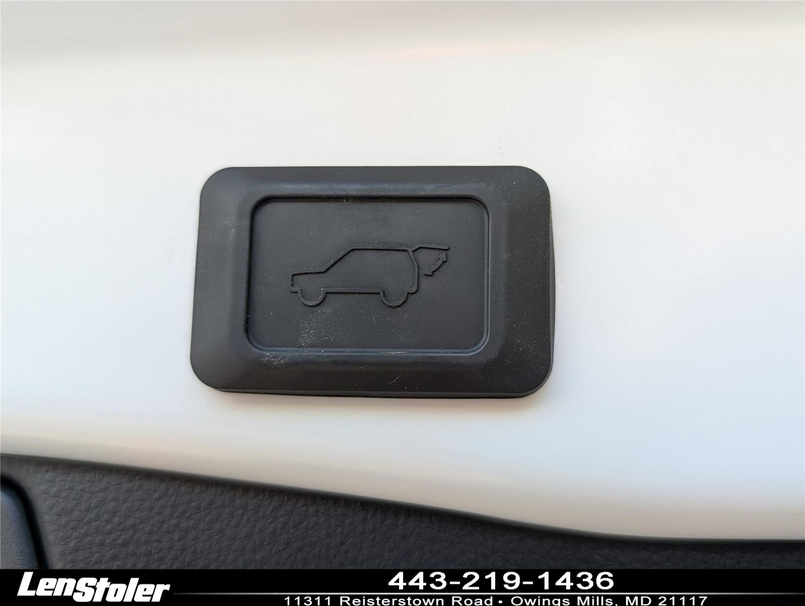 Used 2023 Toyota RAV4 XLE Premium AWD/4WD image 14