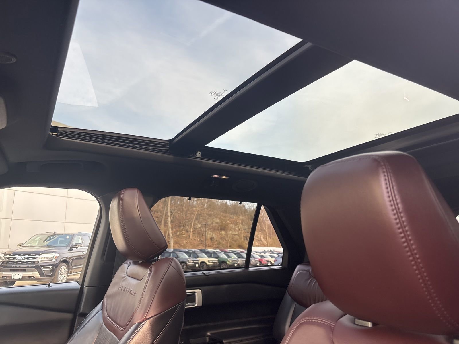 Certified 2022 Ford Explorer Platinum w/ Equipment Group 601A image 33