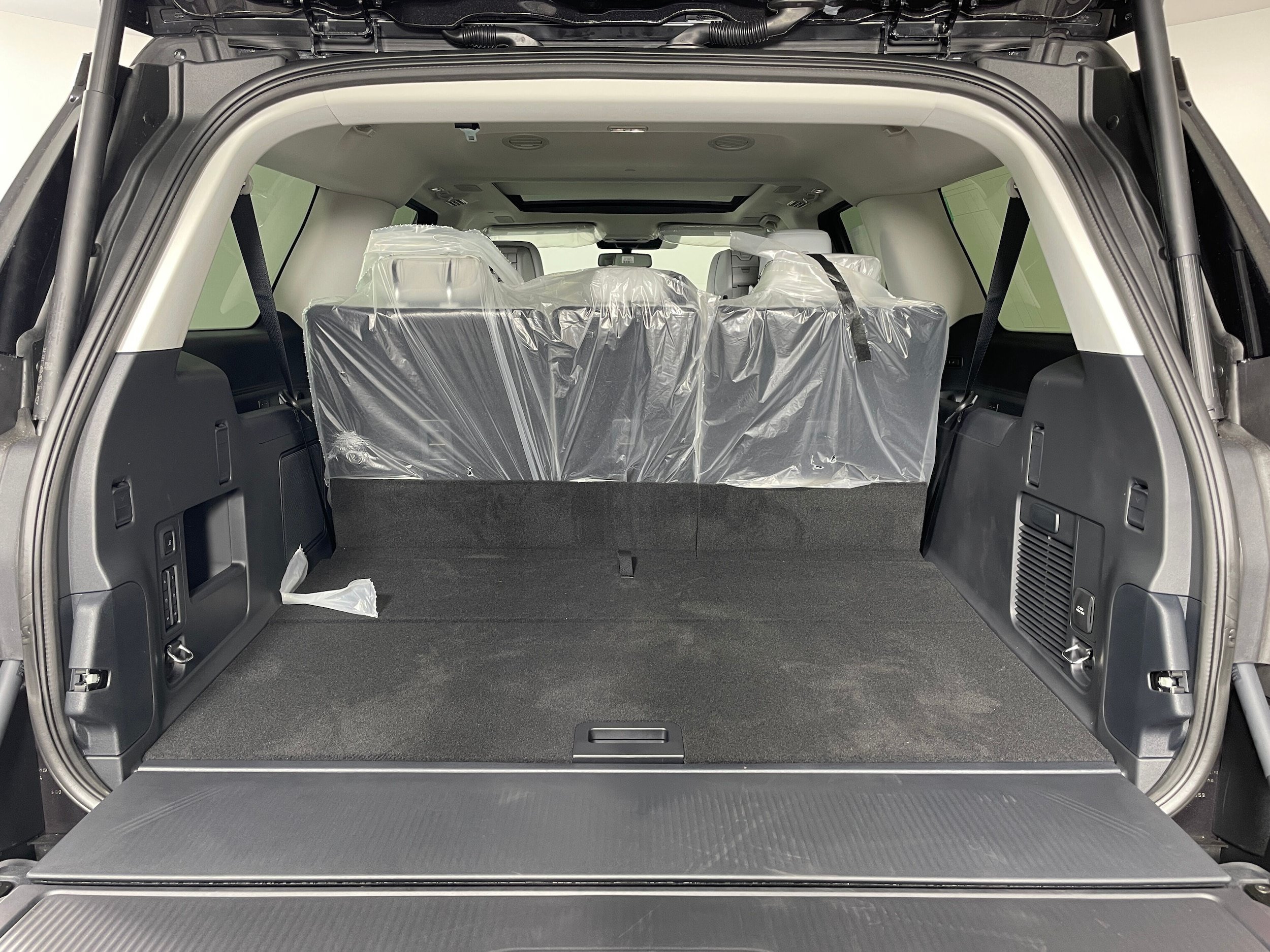 New 2027 Ford Expedition Max Platinum w/ Platinum Ultimate Package AWD/4WD image 9