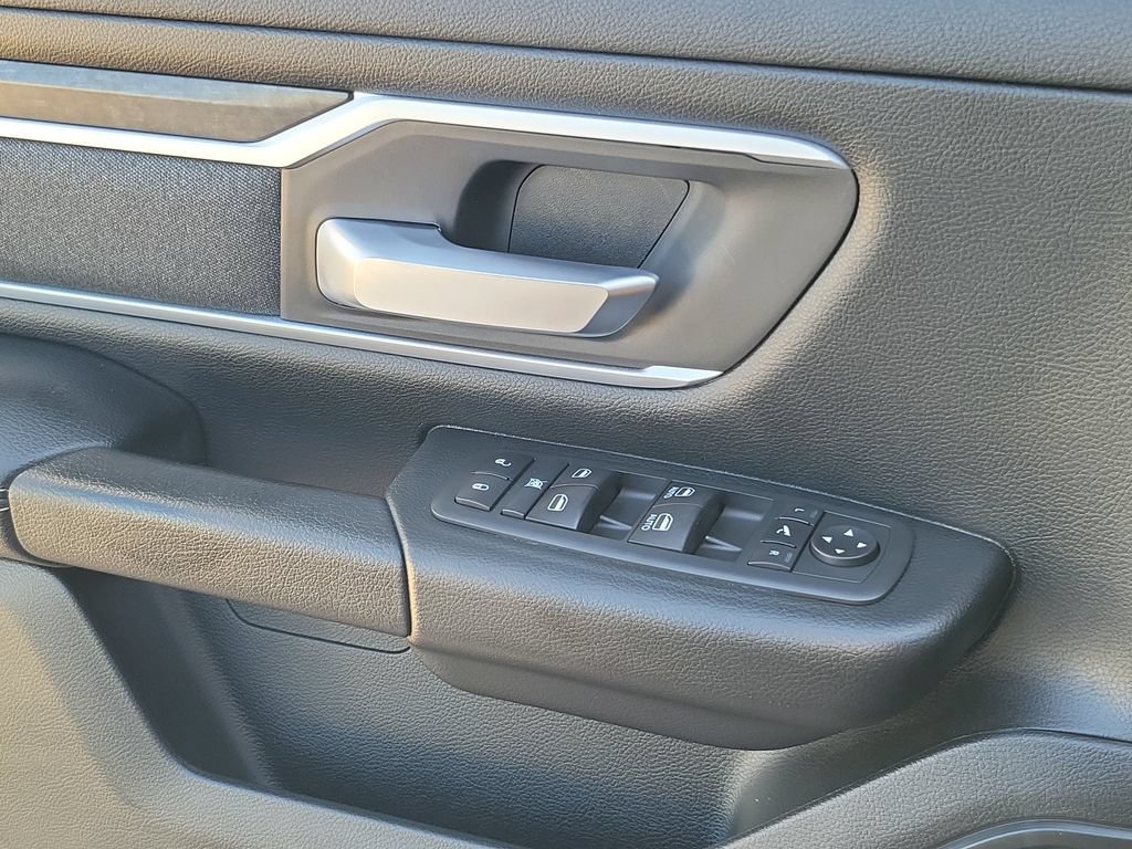 Used 2020 RAM 1500 Big Horn AWD/4WD image 19