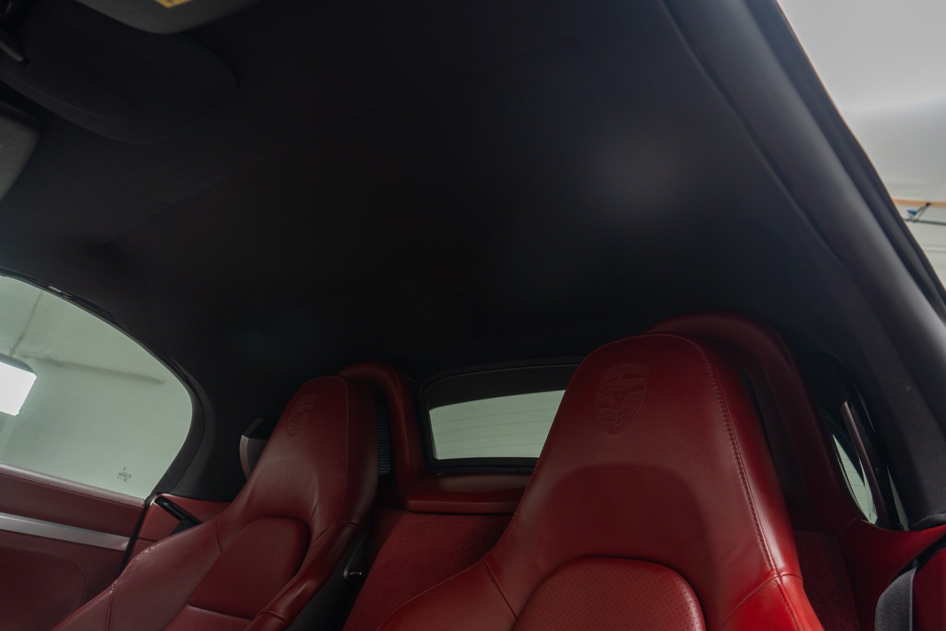 Used 2018 Porsche 718 Boxster S RWD image 39