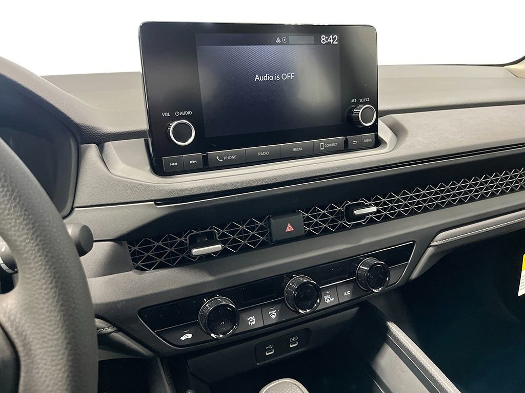 New 2025 Honda Accord SE image 19