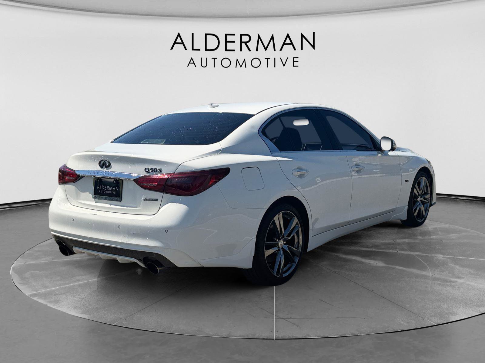 Used 2019 INFINITI Q50 Signature Edition RWD image 5