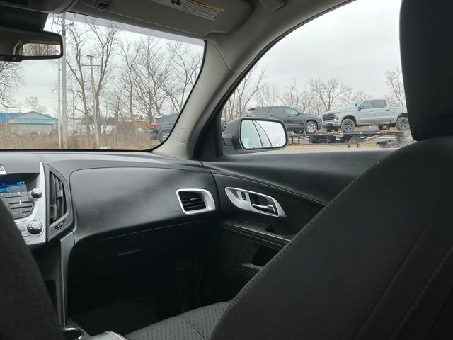 Used 2015 Chevrolet Equinox LS image 28