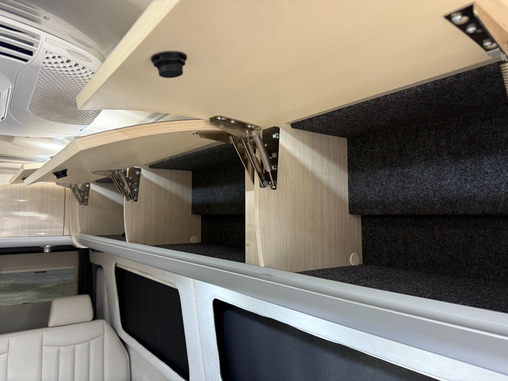 Used 2017 Mercedes-Benz Sprinter 3500 image 44