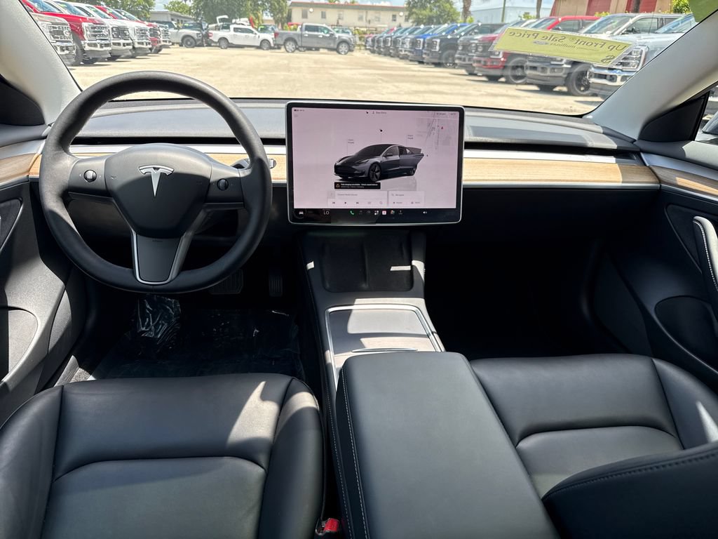 Used 2022 Tesla Model 3 Long Range AWD/4WD image 5