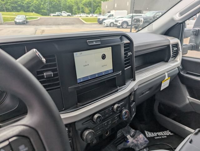 New 2025 Ford F350 XL w/ XL Chrome Package AWD/4WD image 18
