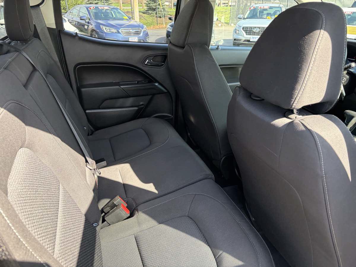 Used 2020 Chevrolet Colorado LT w/ Safety Package AWD/4WD image 23