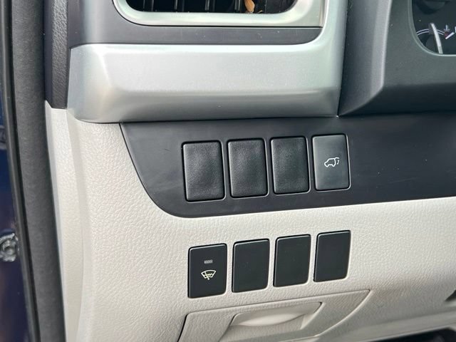 Used 2015 Toyota Highlander XLE AWD/4WD image 16