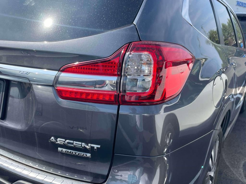 Used 2022 Subaru Ascent Limited w/ Technology Package image 6
