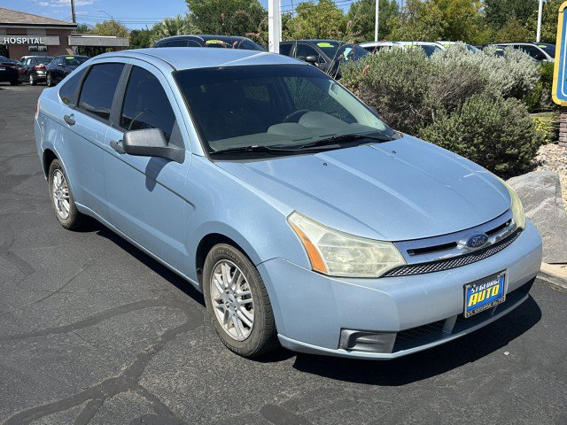 Used 2009 Ford Focus SE FWD image 1