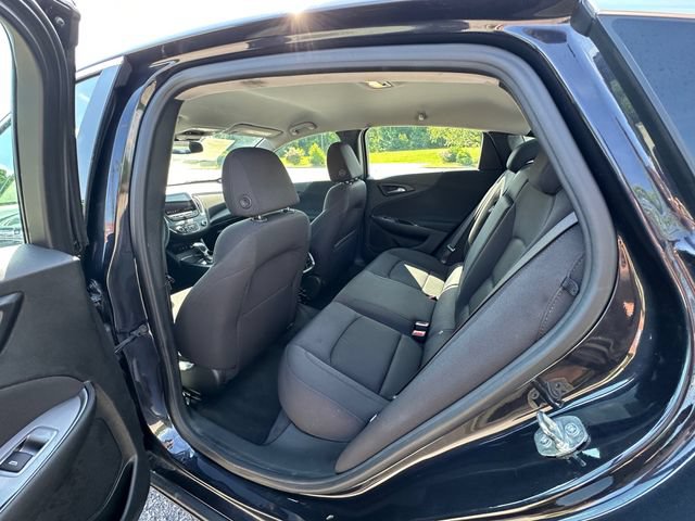 Used 2023 Chevrolet Malibu LT FWD image 18