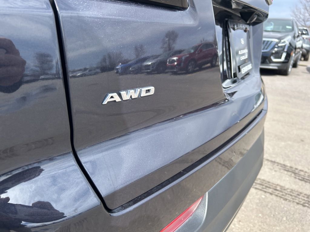 Used 2023 Cadillac XT4 Sport AWD/4WD image 9