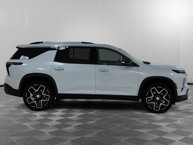 Certified 2026 Chevrolet Traverse High Country AWD/4WD image 6