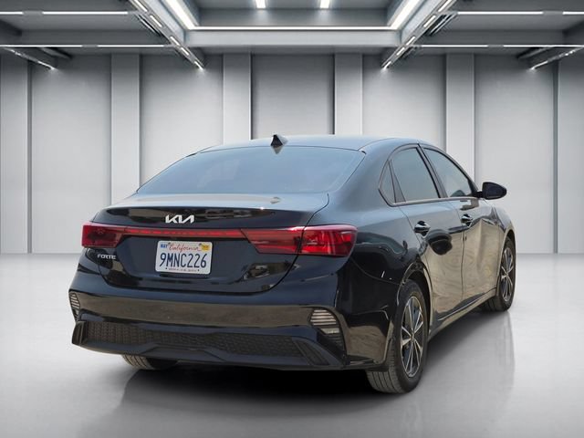 Certified 2024 Kia Forte LXS FWD image 4