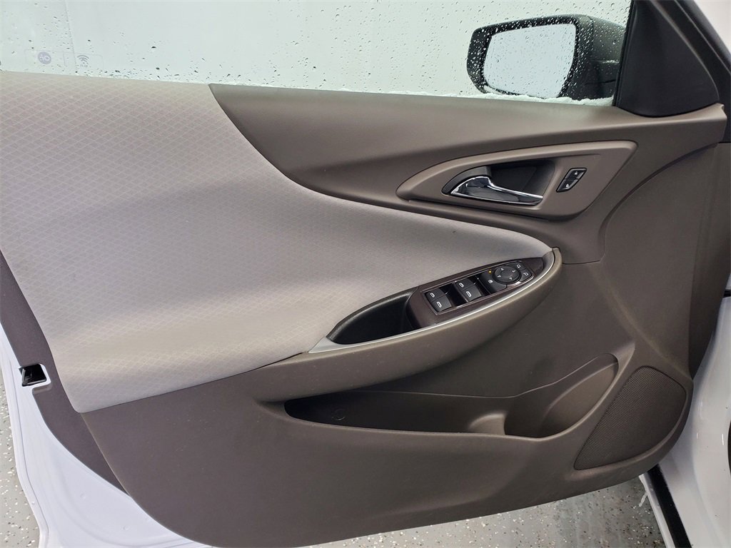 Used 2021 Chevrolet Malibu LS image 7