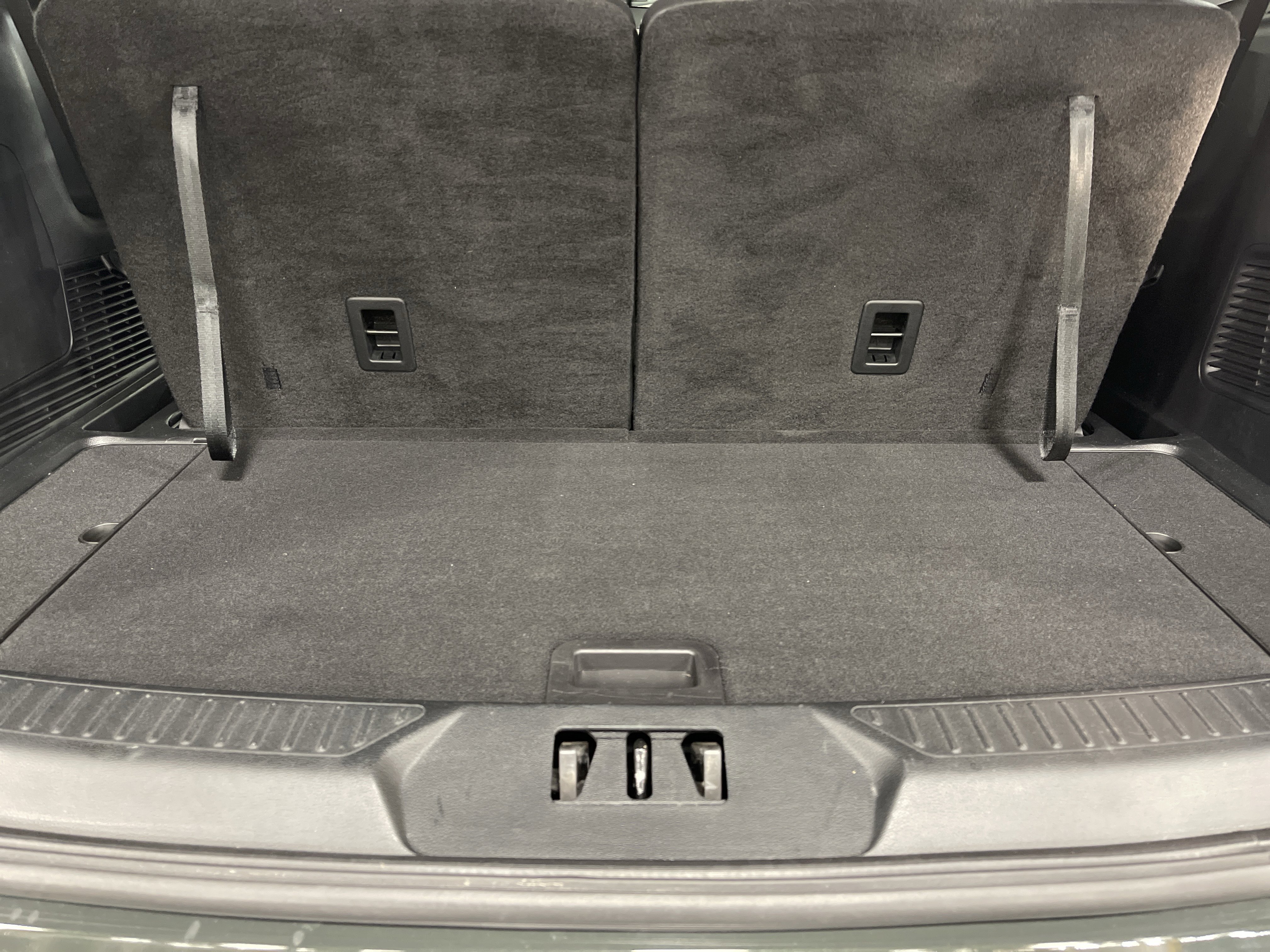 Used 2022 Ford Explorer XLT w/ Equipment Group 202A image 15