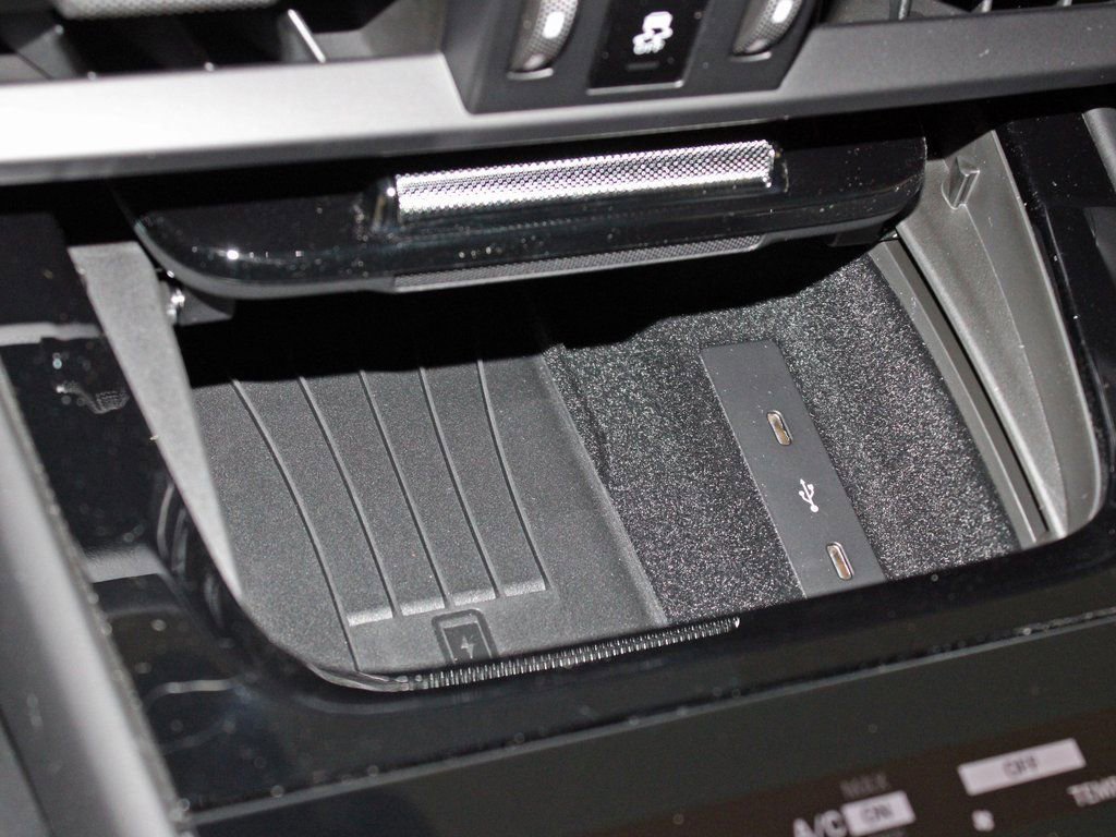 Certified 2025 Porsche Cayenne image 30