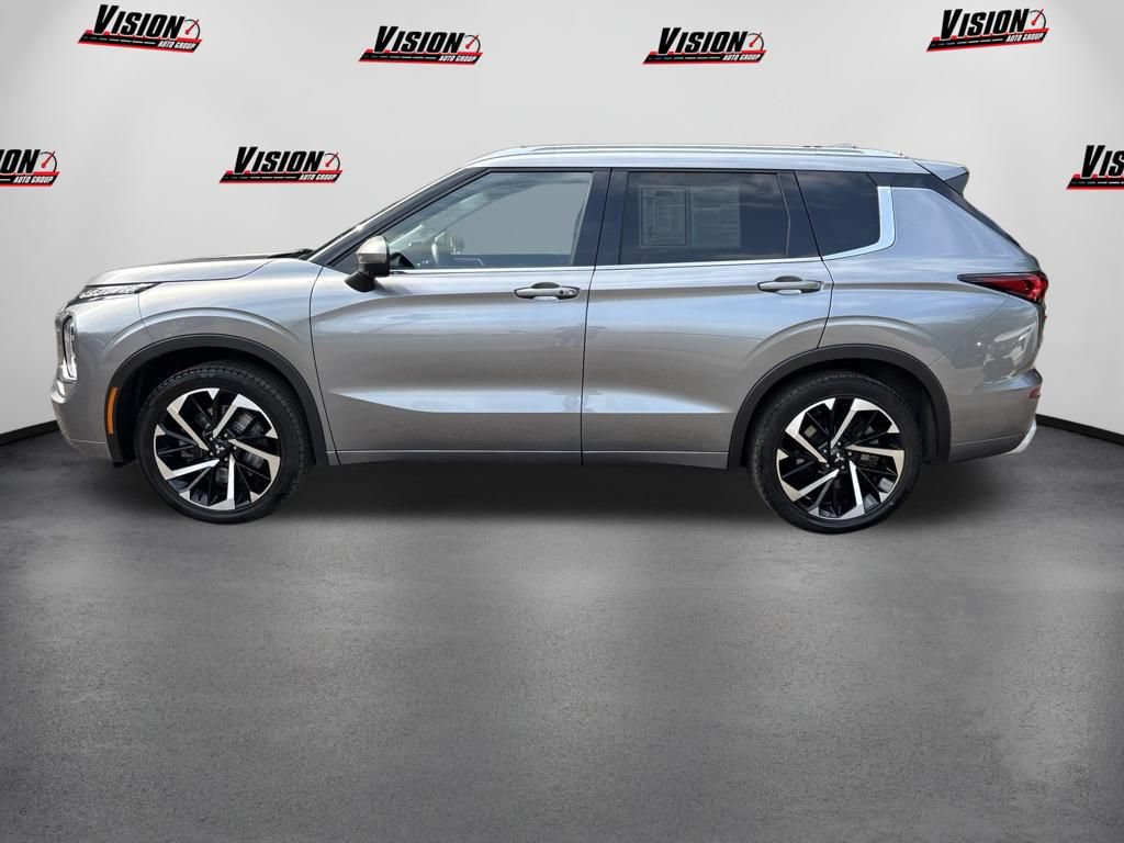 Used 2024 Mitsubishi Outlander SEL AWD/4WD image 8