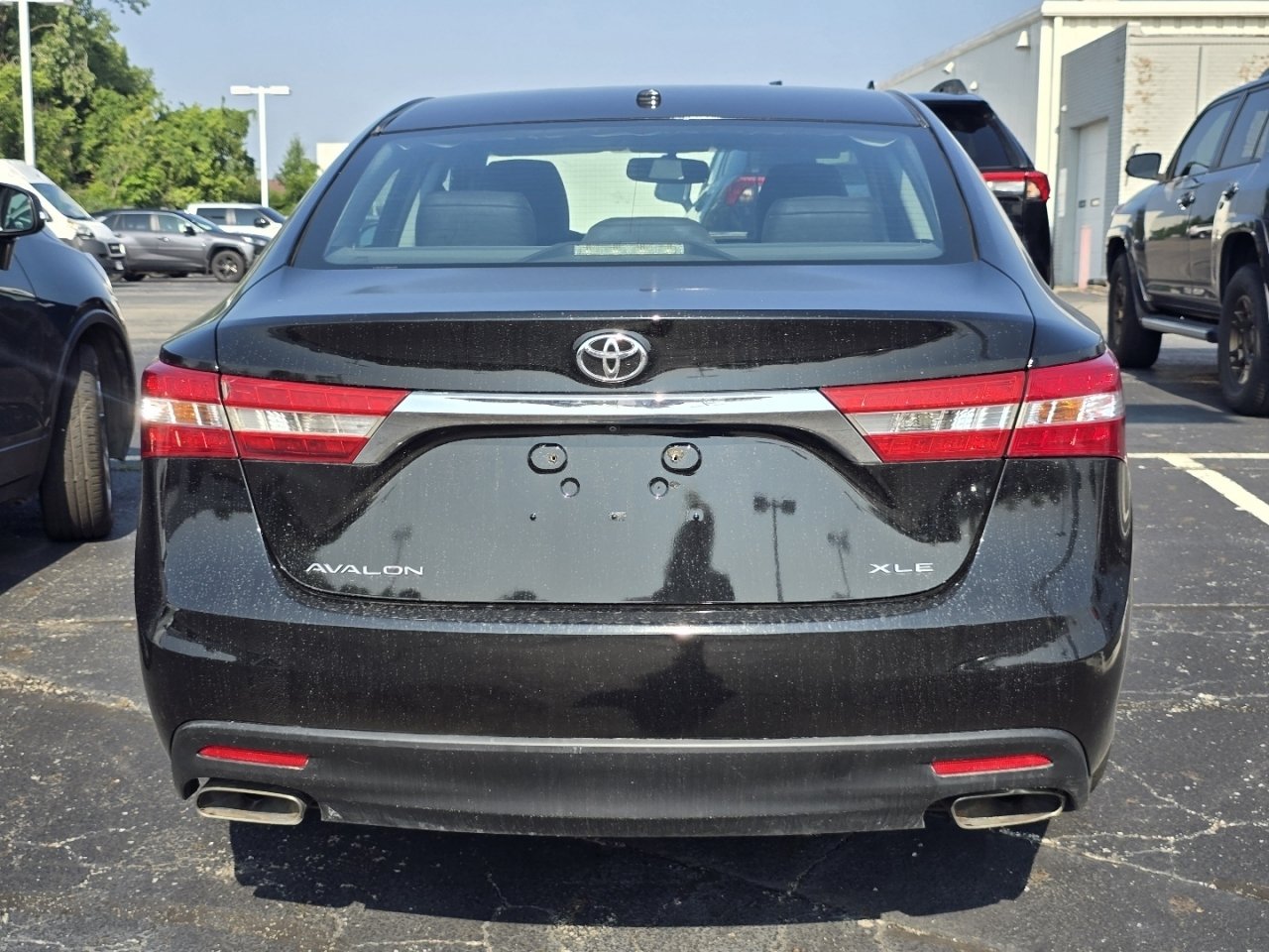 Used 2013 Toyota Avalon XLE Touring FWD image 6