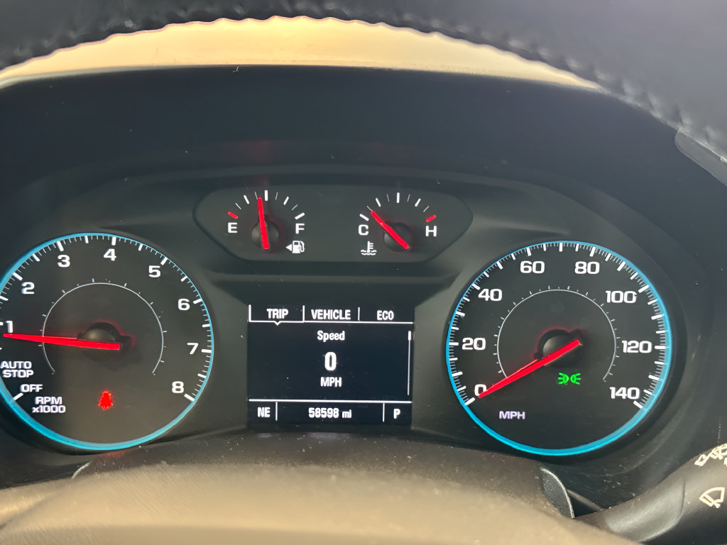 Used 2018 Chevrolet Equinox LT FWD image 9
