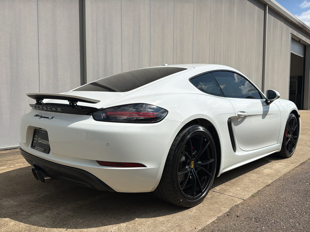 Used 2018 Porsche 718 Cayman S RWD image 3