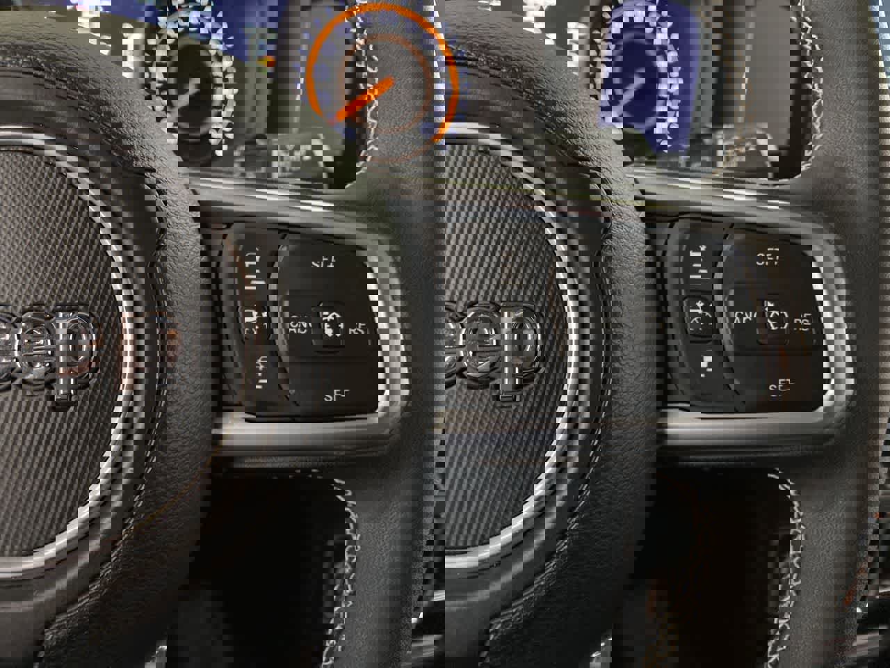 Used 2025 Jeep Wrangler Sahara image 21