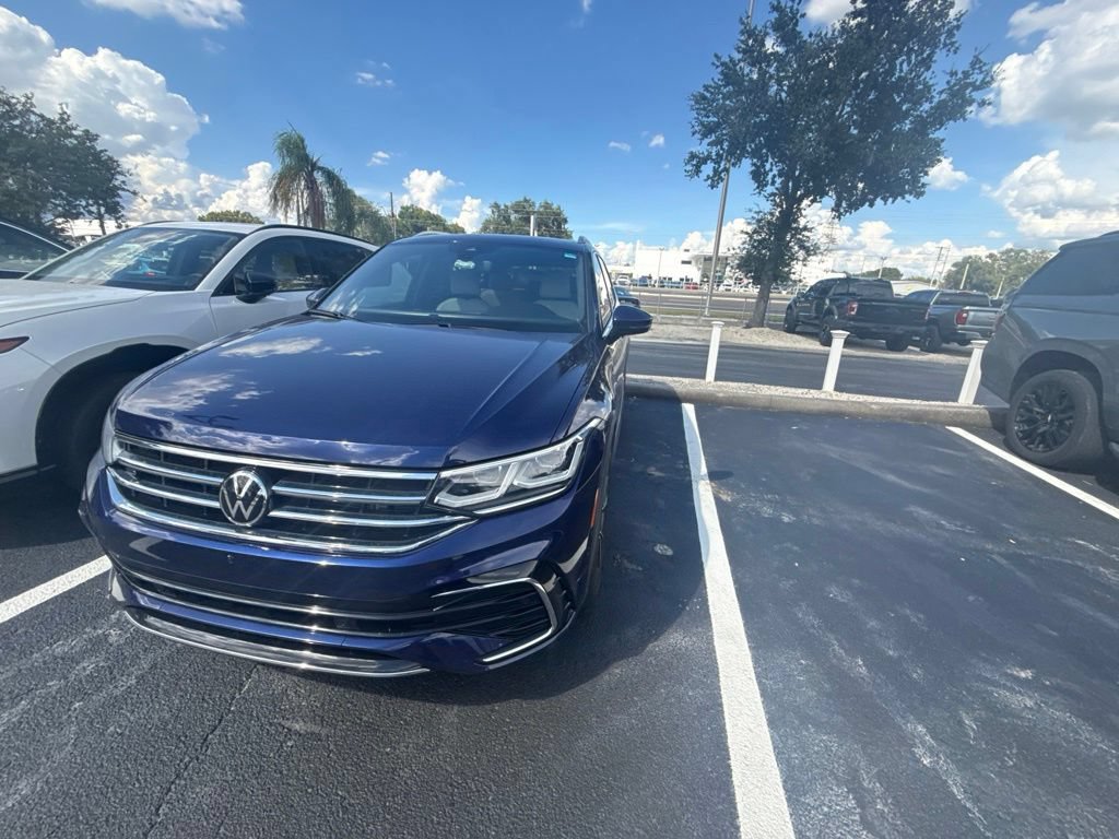 Used 2024 Volkswagen Tiguan SEL R-Line AWD/4WD image 13