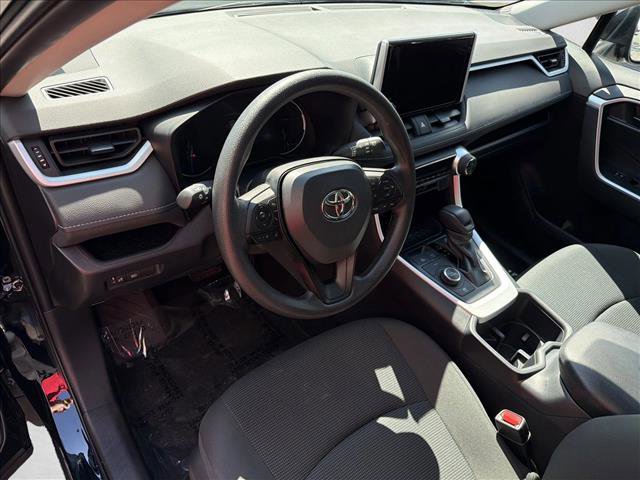 Used 2025 Toyota RAV4 LE AWD/4WD image 12