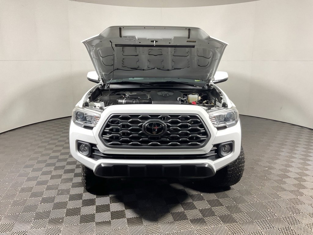 Used 2020 Toyota Tacoma TRD Off-Road image 5