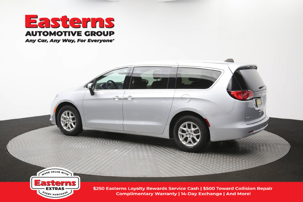 Used 2023 Chrysler Voyager LX FWD image 65