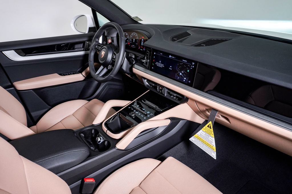 New 2026 Porsche Cayenne AWD/4WD image 14