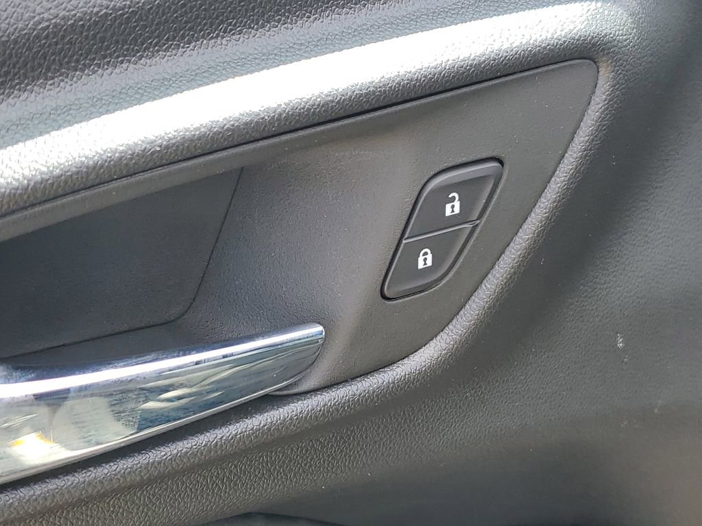 Used 2024 Chevrolet Trax RS w/ Sunroof Package image 28