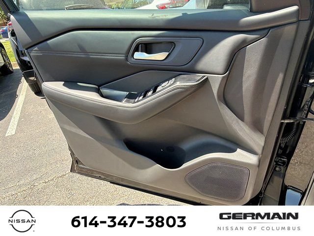 New 2026 Nissan Rogue Dark Armor AWD/4WD image 19