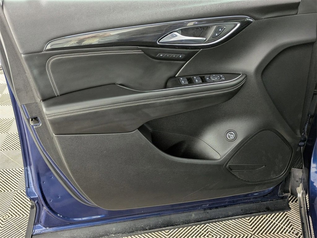 Used 2023 Buick Envision Essence image 14