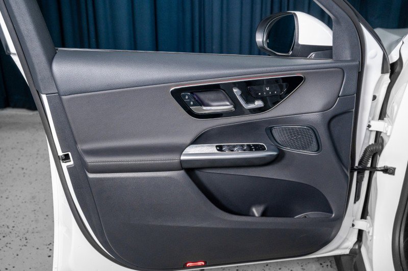 Certified 2026 Mercedes-Benz GLC 300 image 11