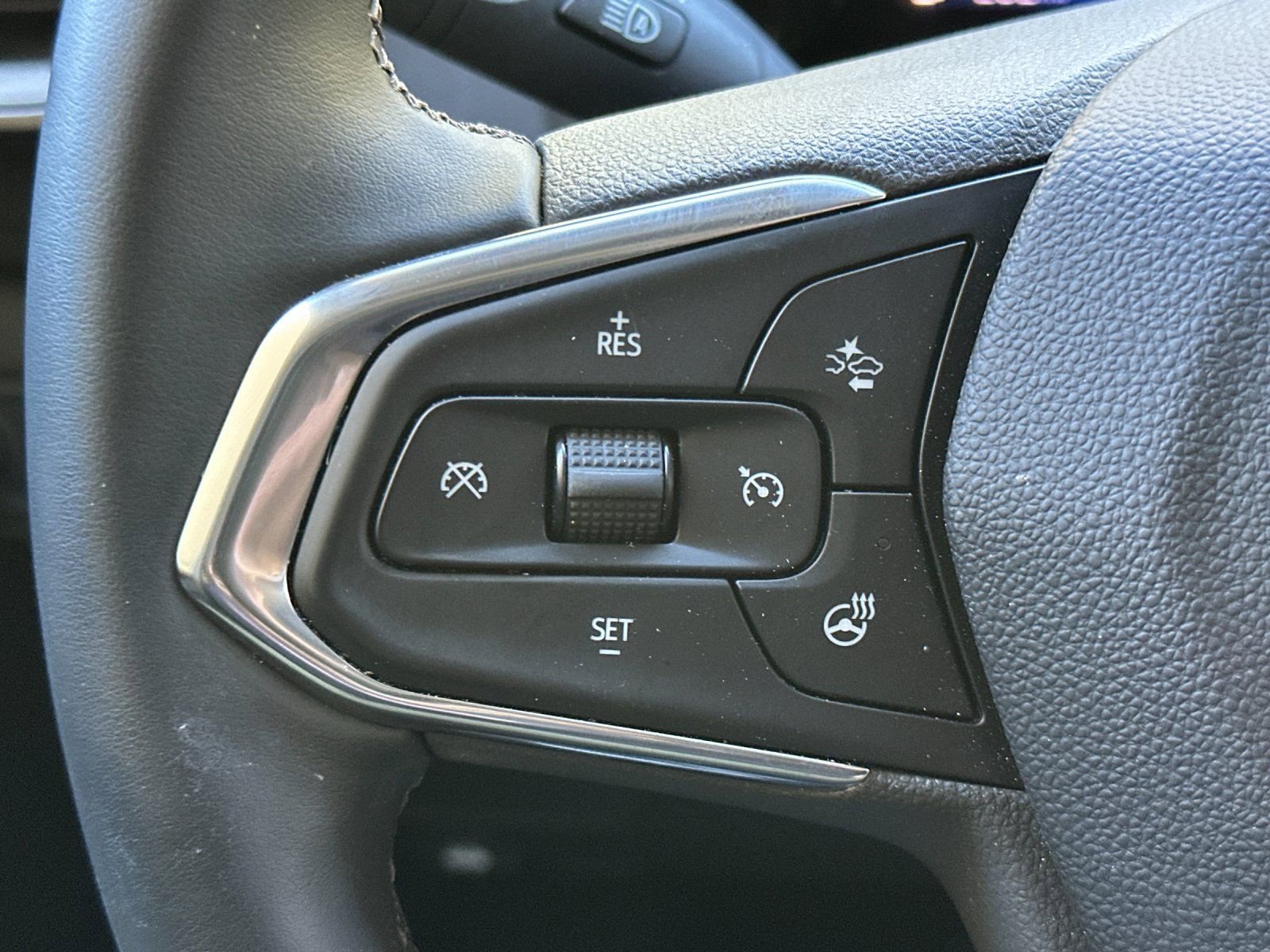 Used 2024 Chevrolet TrailBlazer LT w/ LT Cold Weather Package image 26