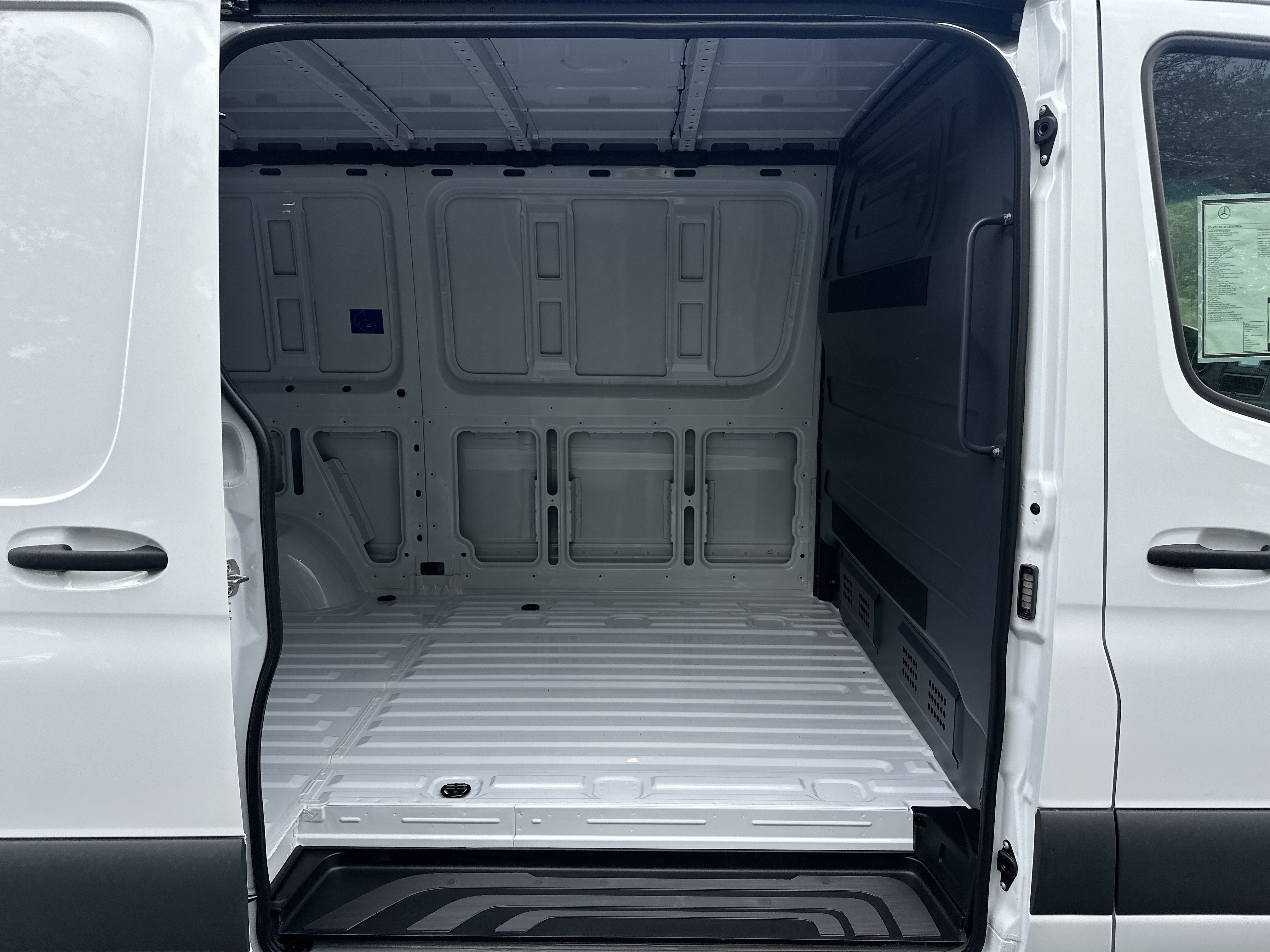 New 2026 Mercedes-Benz Sprinter 2500 image 9