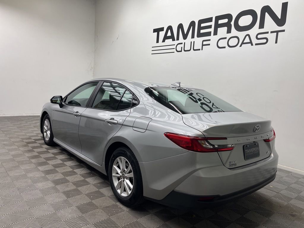 Used 2025 Toyota Camry LE FWD image 8