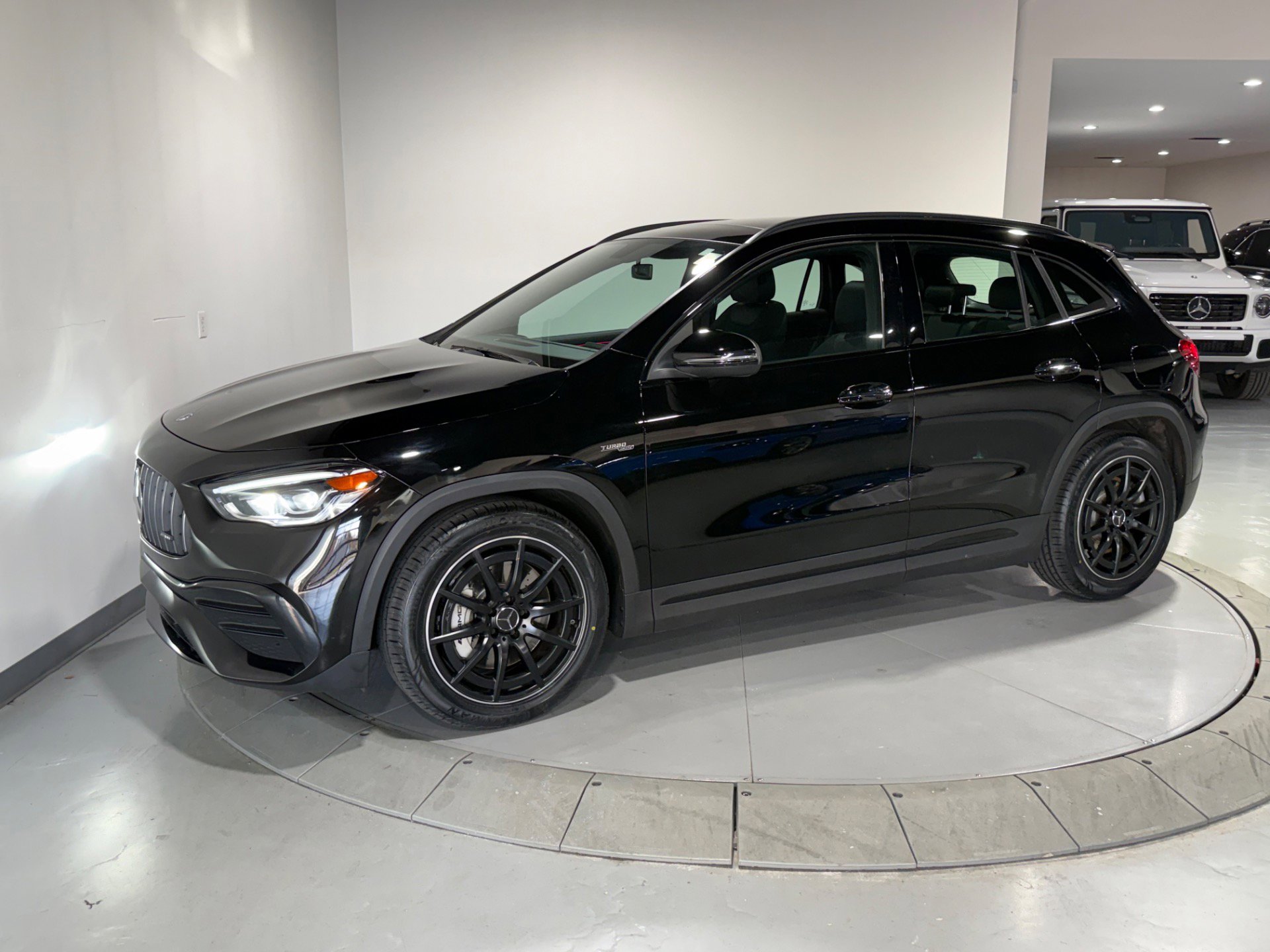 Used 2022 Mercedes-Benz GLA 35 AMG 4MATIC w/ Premium Package Lite image 7