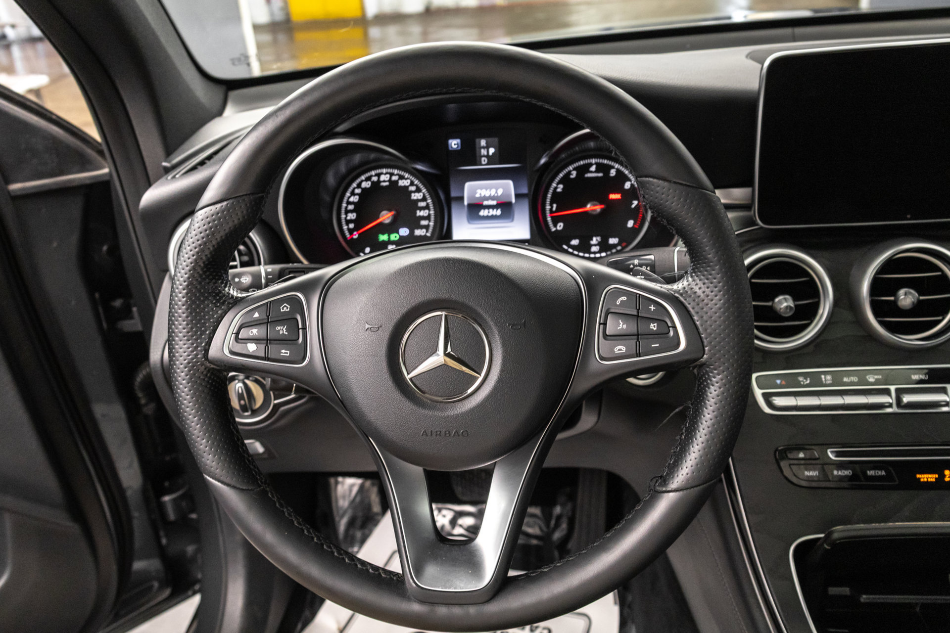 Used 2017 Mercedes-Benz GLC 300 4MATIC image 21