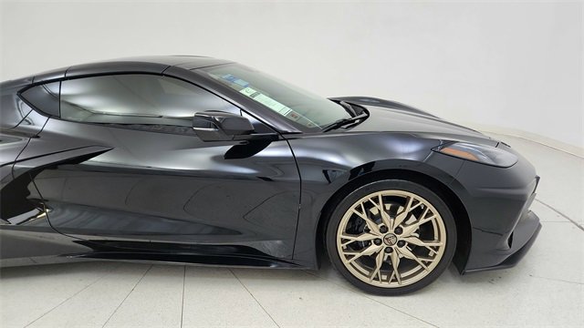 Used 2024 Chevrolet Corvette Stingray w/ Stealth Interior Trim Package image 7