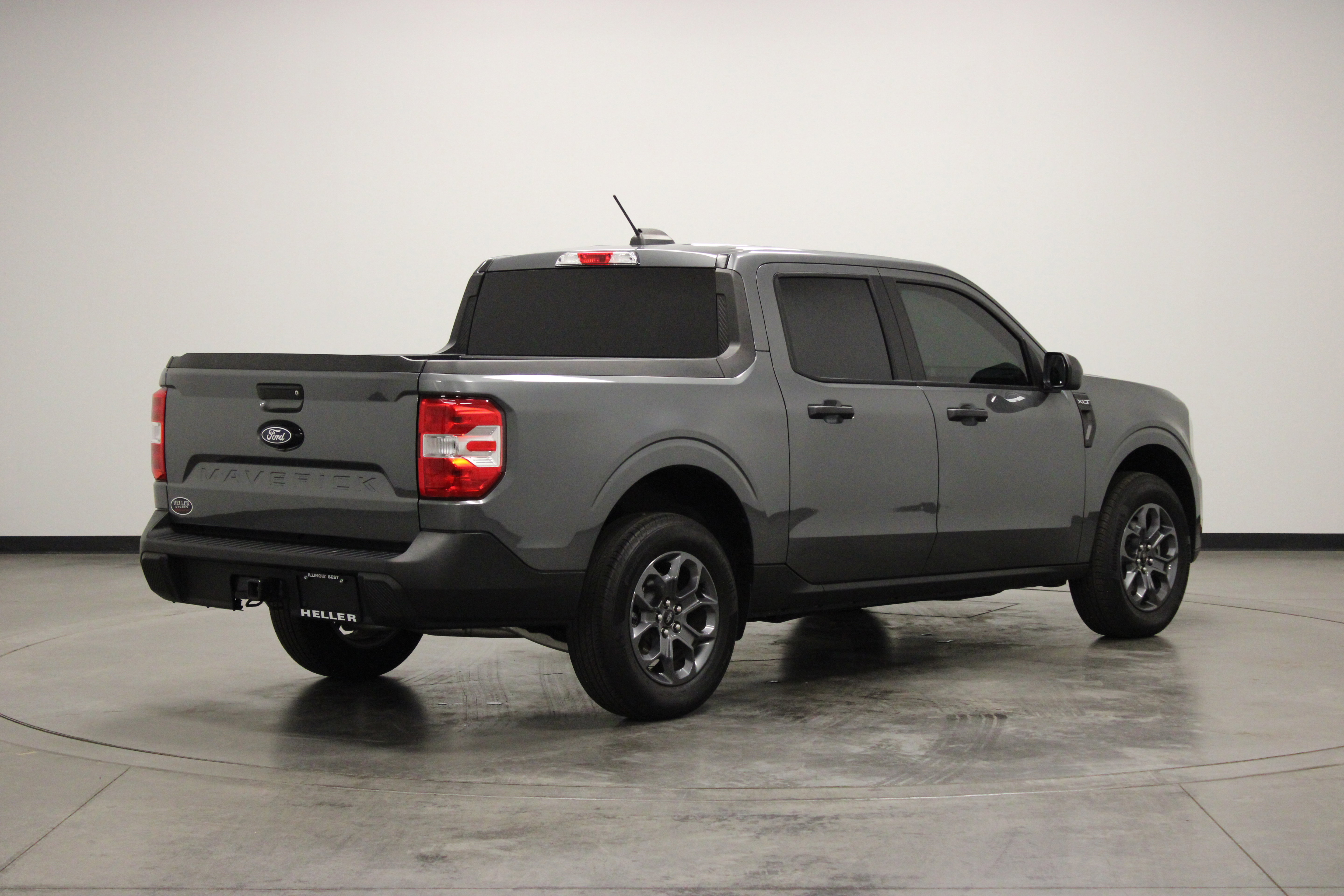 Used 2025 Ford Maverick XLT AWD/4WD image 8