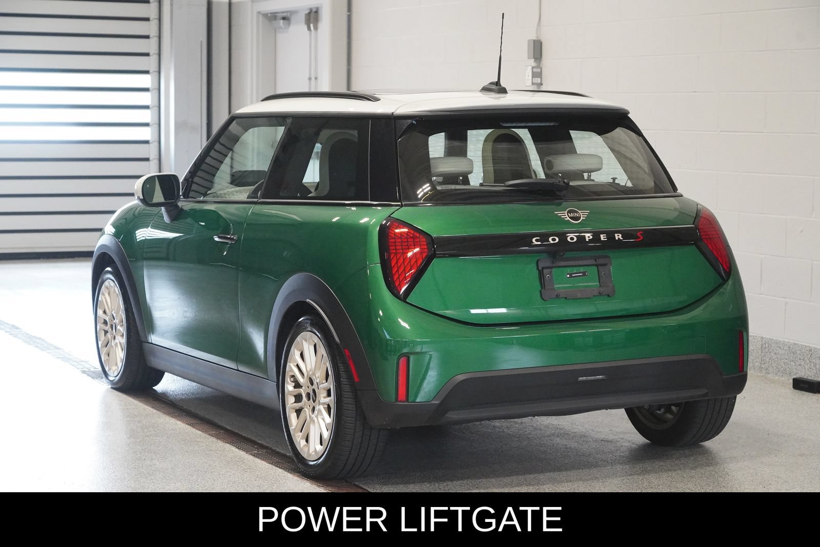 Used 2025 MINI Cooper S FWD image 4