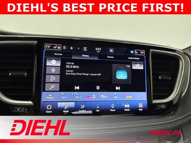 Used 2025 Chrysler Pacifica Limited FWD image 35