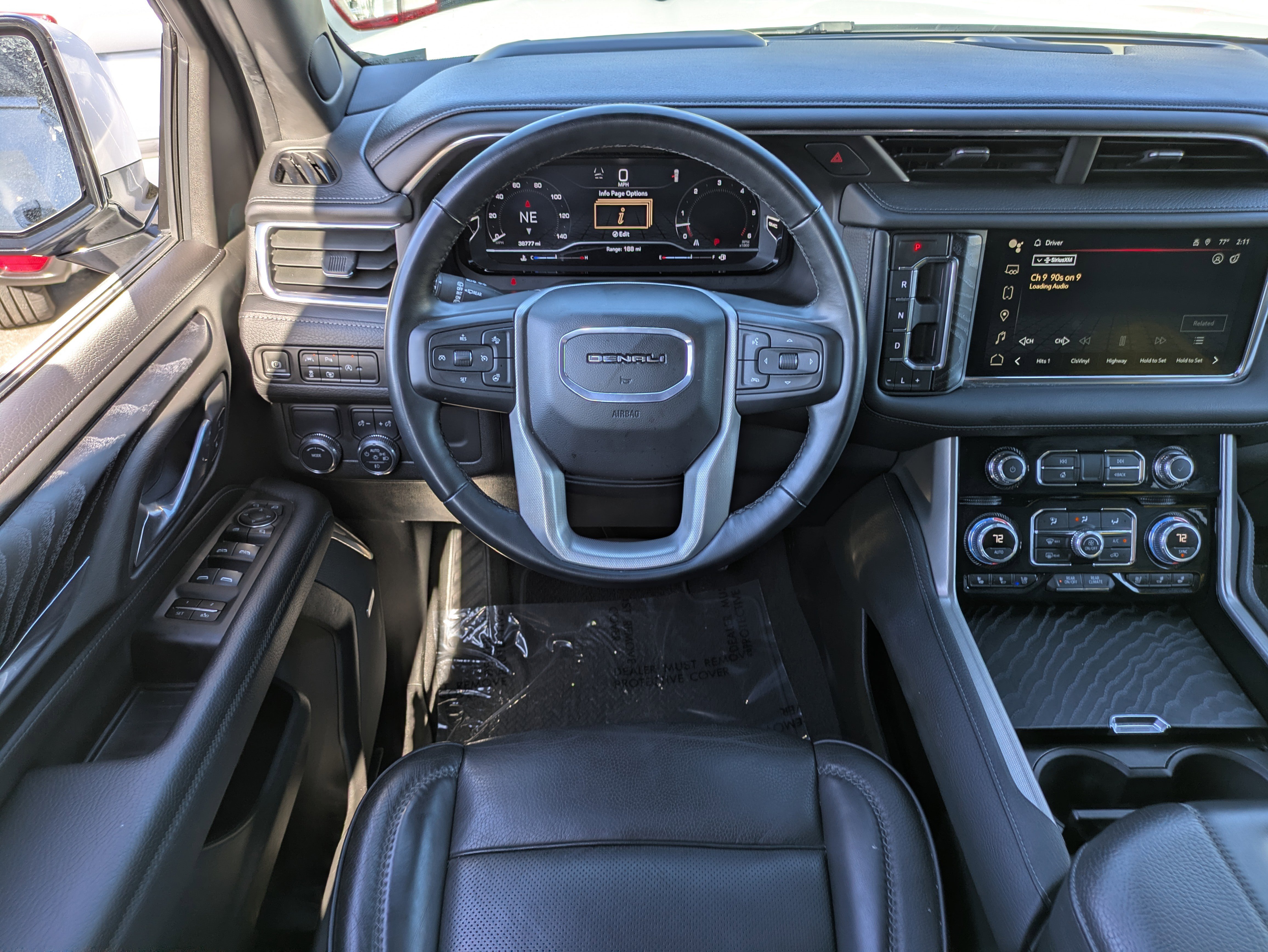 Used 2024 GMC Yukon XL Denali image 19