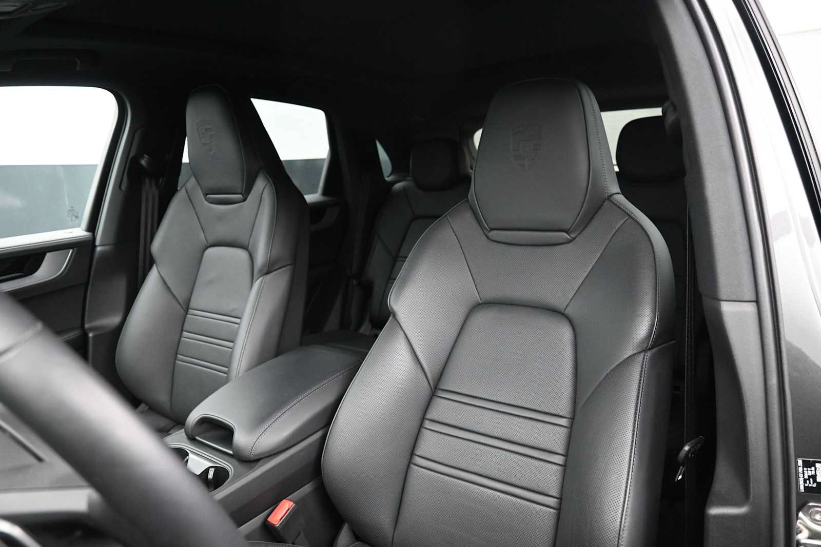 New 2026 Porsche Cayenne S AWD/4WD image 5