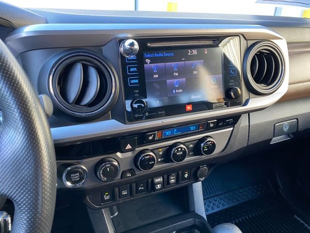 Used 2018 Toyota Tacoma Limited image 12